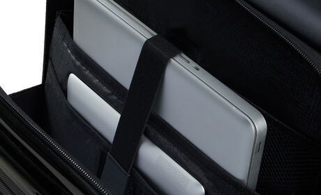 Poche avant facile d'accès