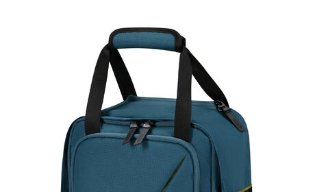 Peut être porté de 2 manières différentes