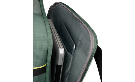 Laptop compartment 15.6"