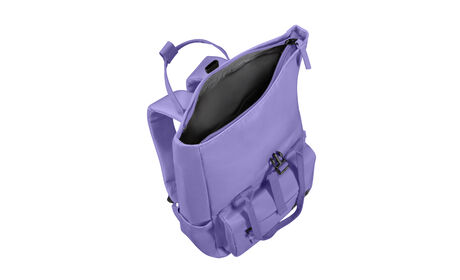 Large main compartment