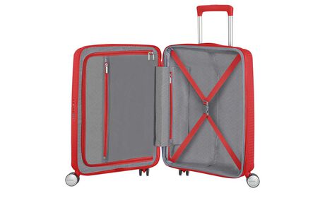 Organisation intérieure avec une poche  zippée supplémentaire