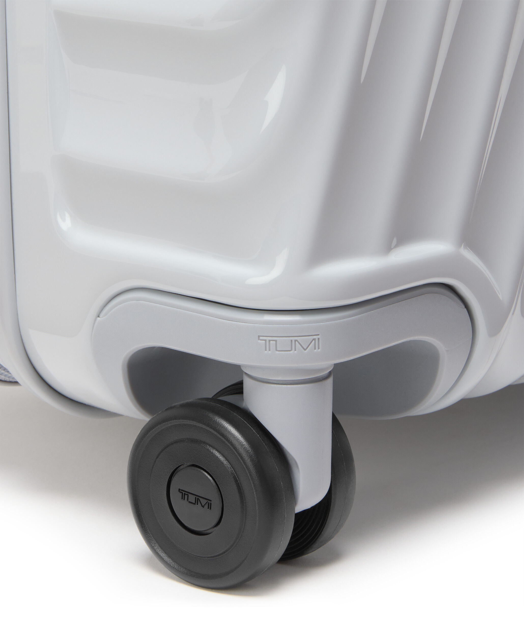 19 DEGREE FRONT ACCESS Valise &agrave; 4 roues Extensible