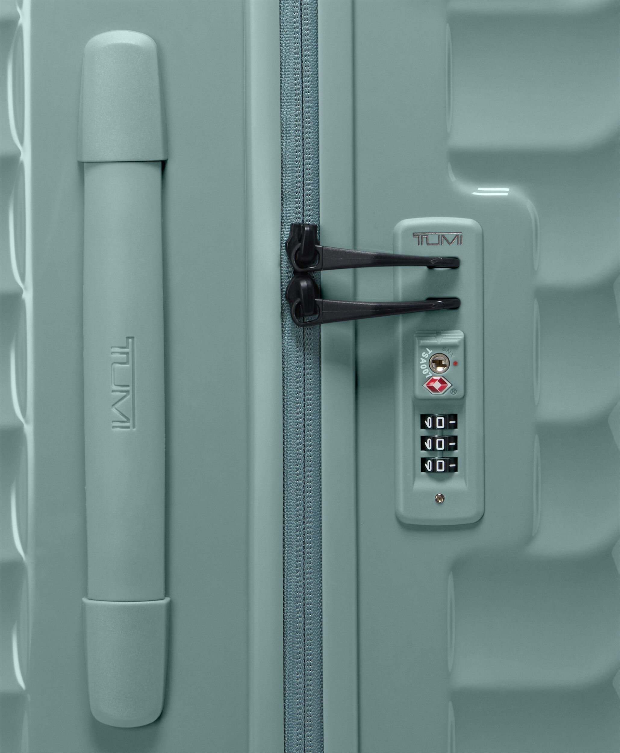 19 Degree Checked Luggage | TUMI Large Trunk