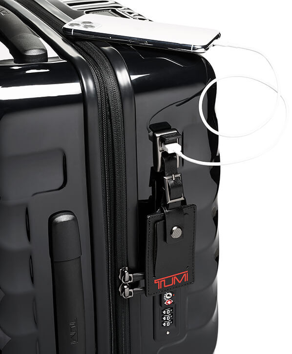 TUMI 19 Degrees INTL EXP 4 WHL C/O  Black
